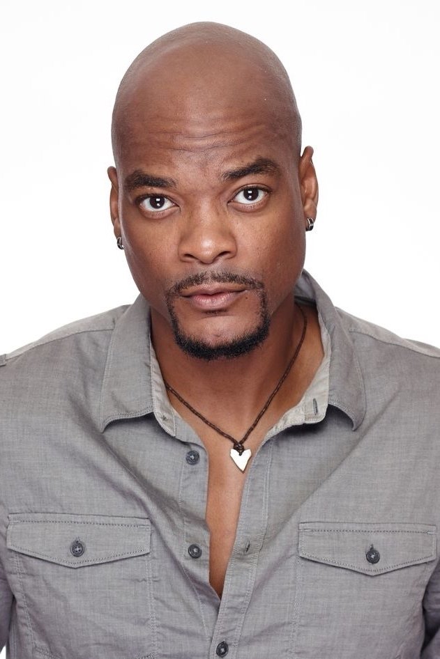 et billede af Brian D. Mason