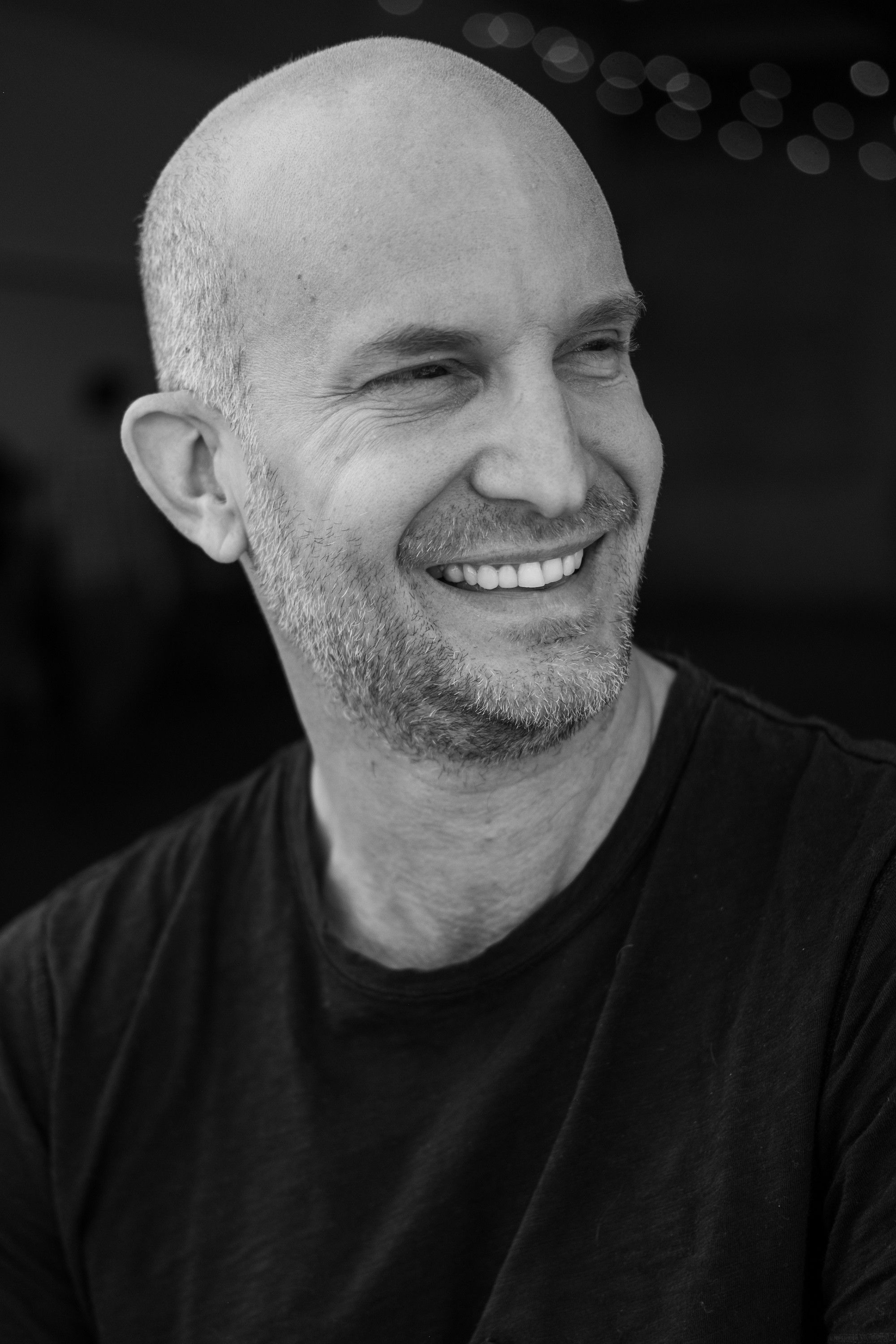 et billede af Leon Logothetis