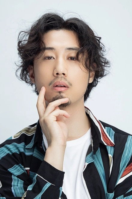 et billede af Sun Le