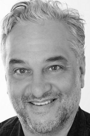 et billede af Geoffrey Garratt