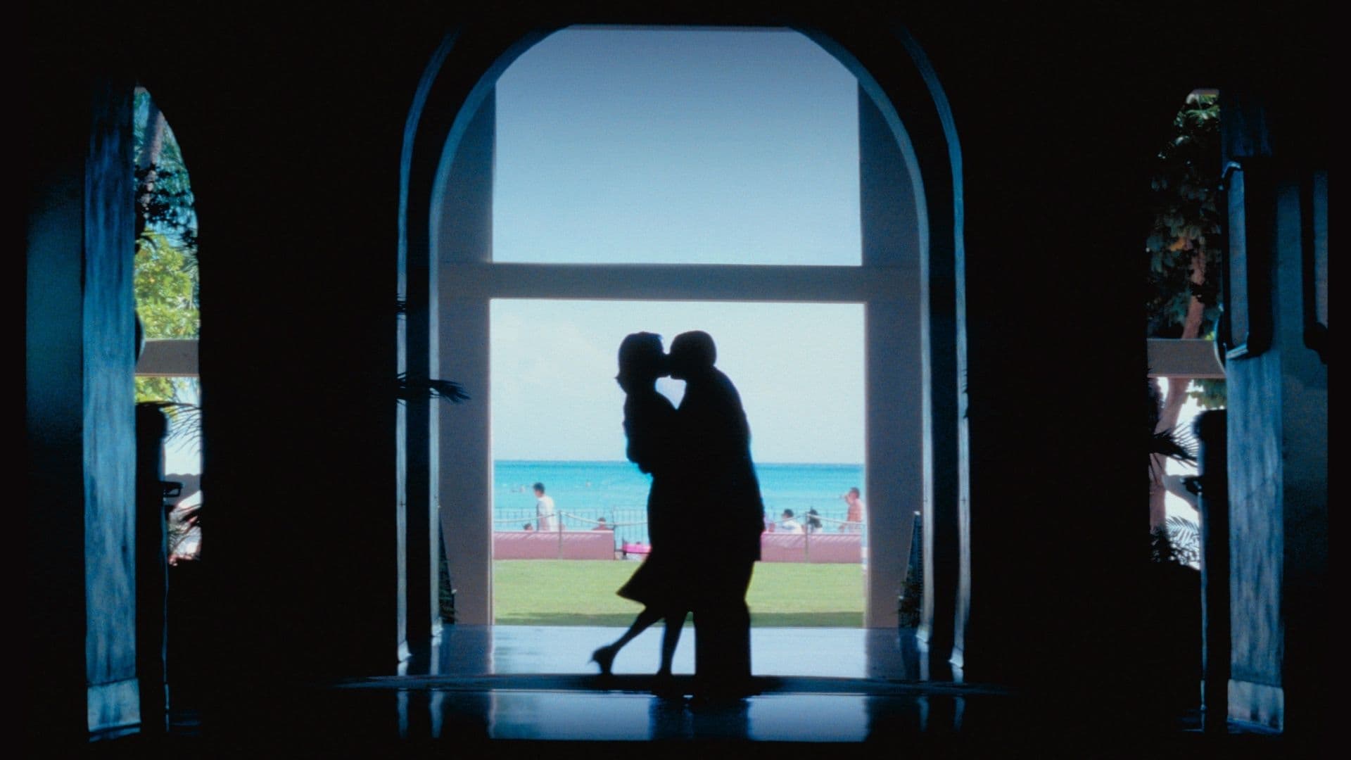 Punch-Drunk Love (2002)