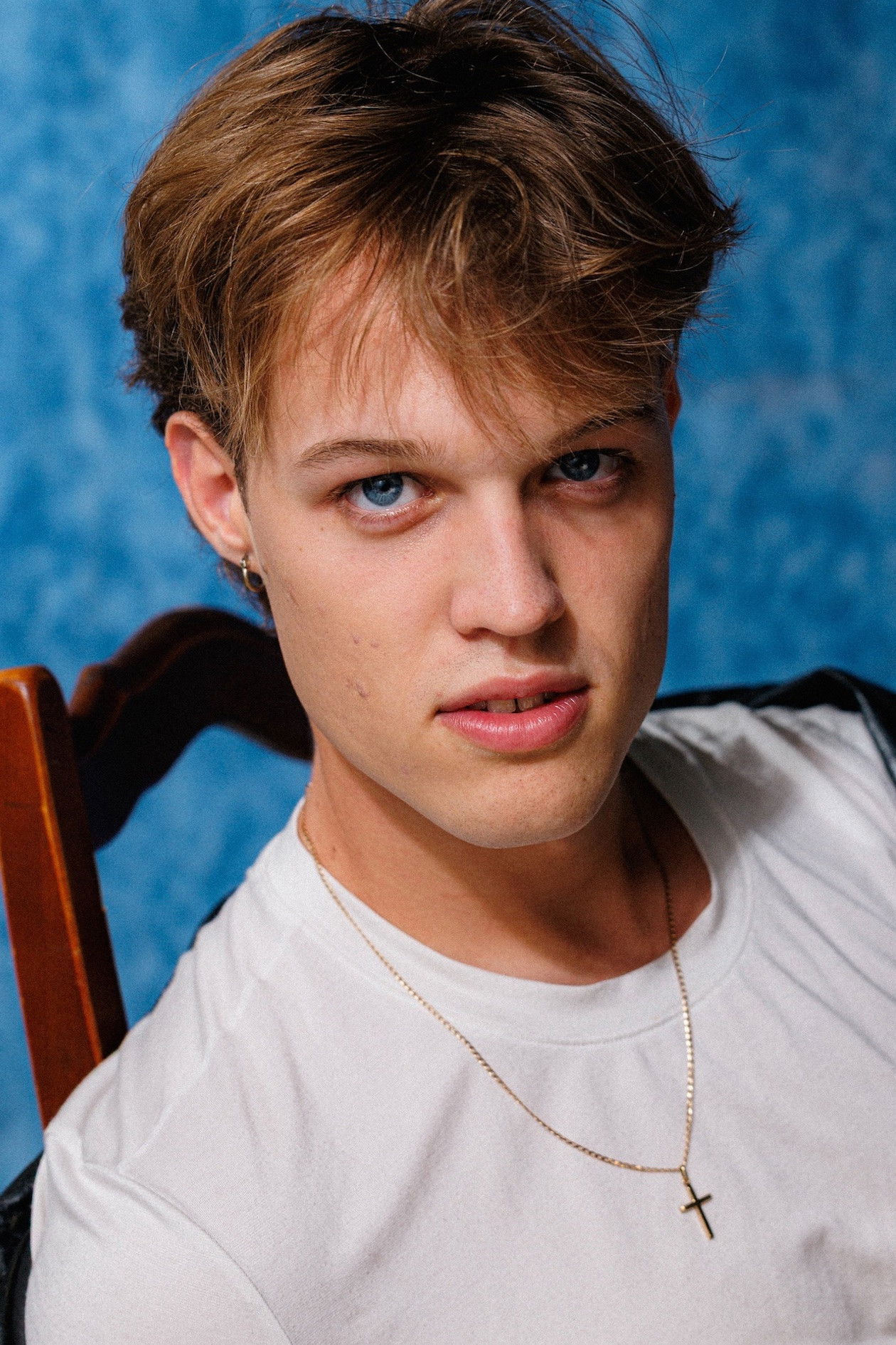 et billede af Oliver Cameron