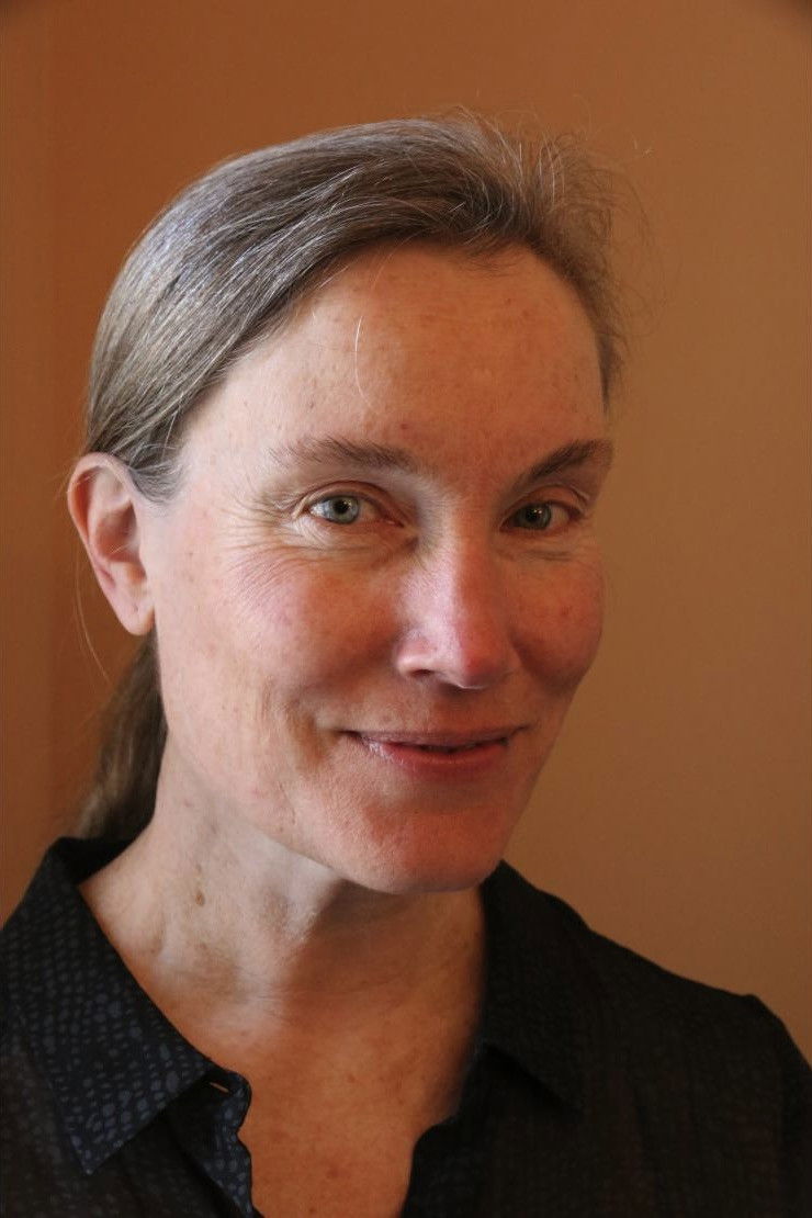 et billede af Mary Beth Brooker