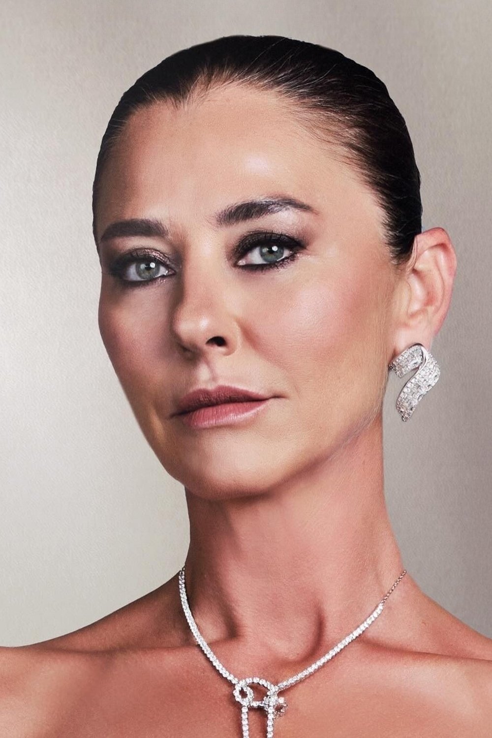 et billede af Ece Uslu