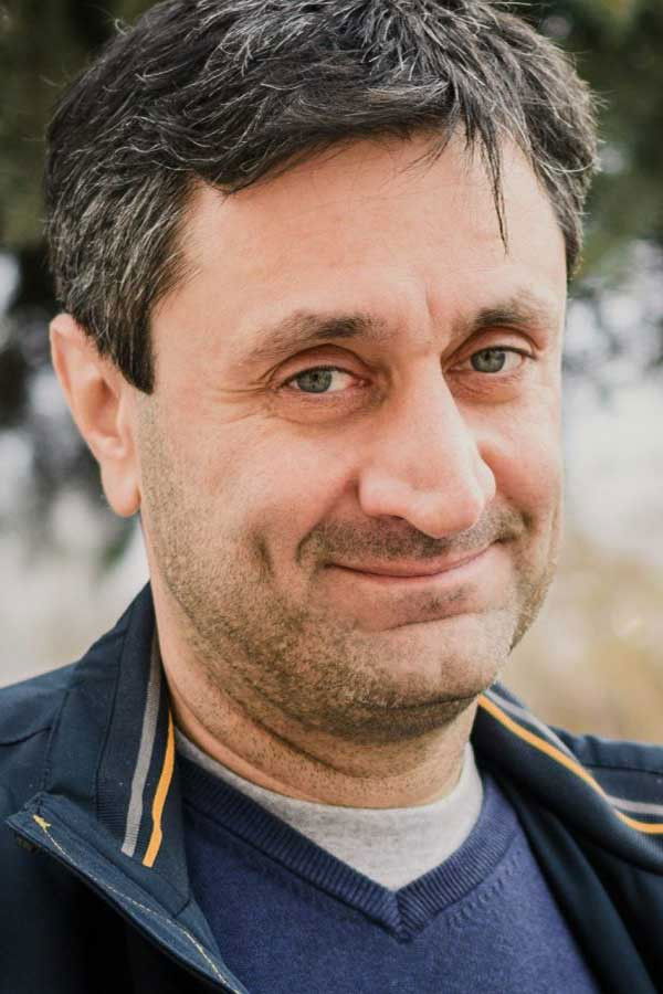 et billede af Monio Monev