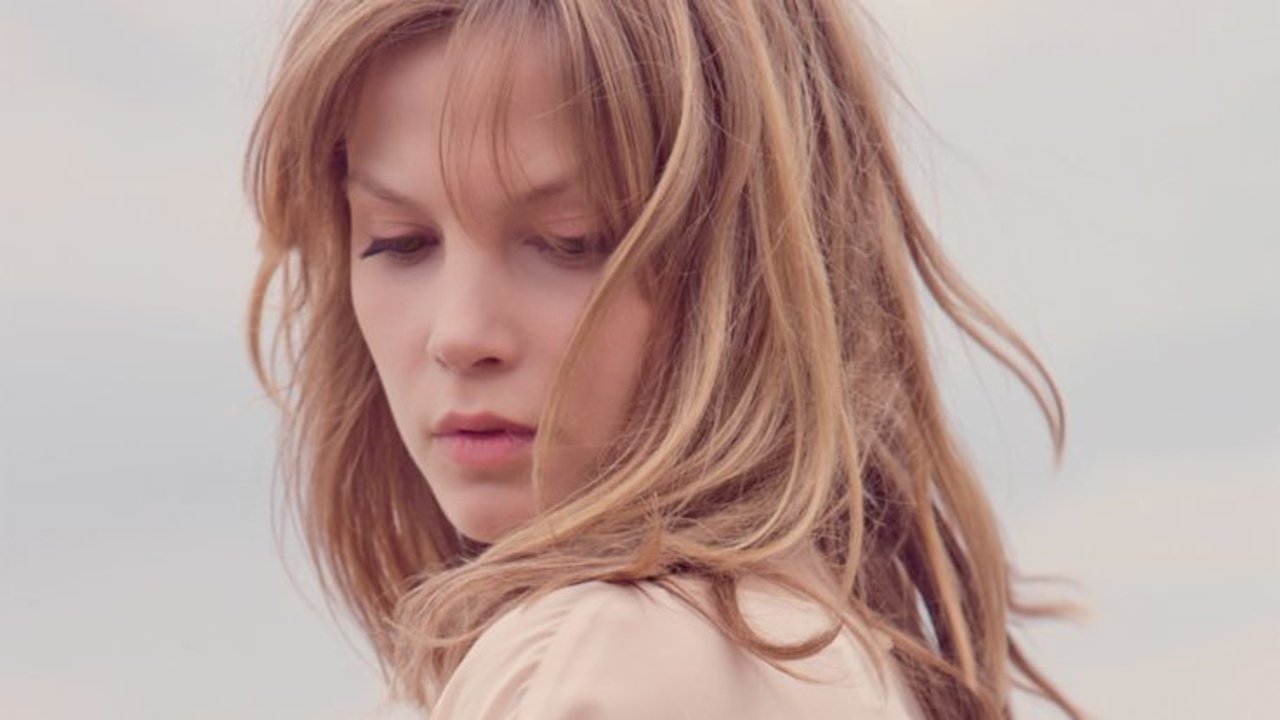 Dominique (2010)