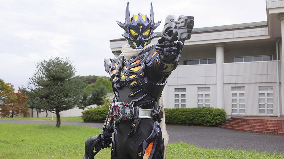 Kamen Rider Season 34 :Episode 12  Out of Control Liner! Dark Rider!