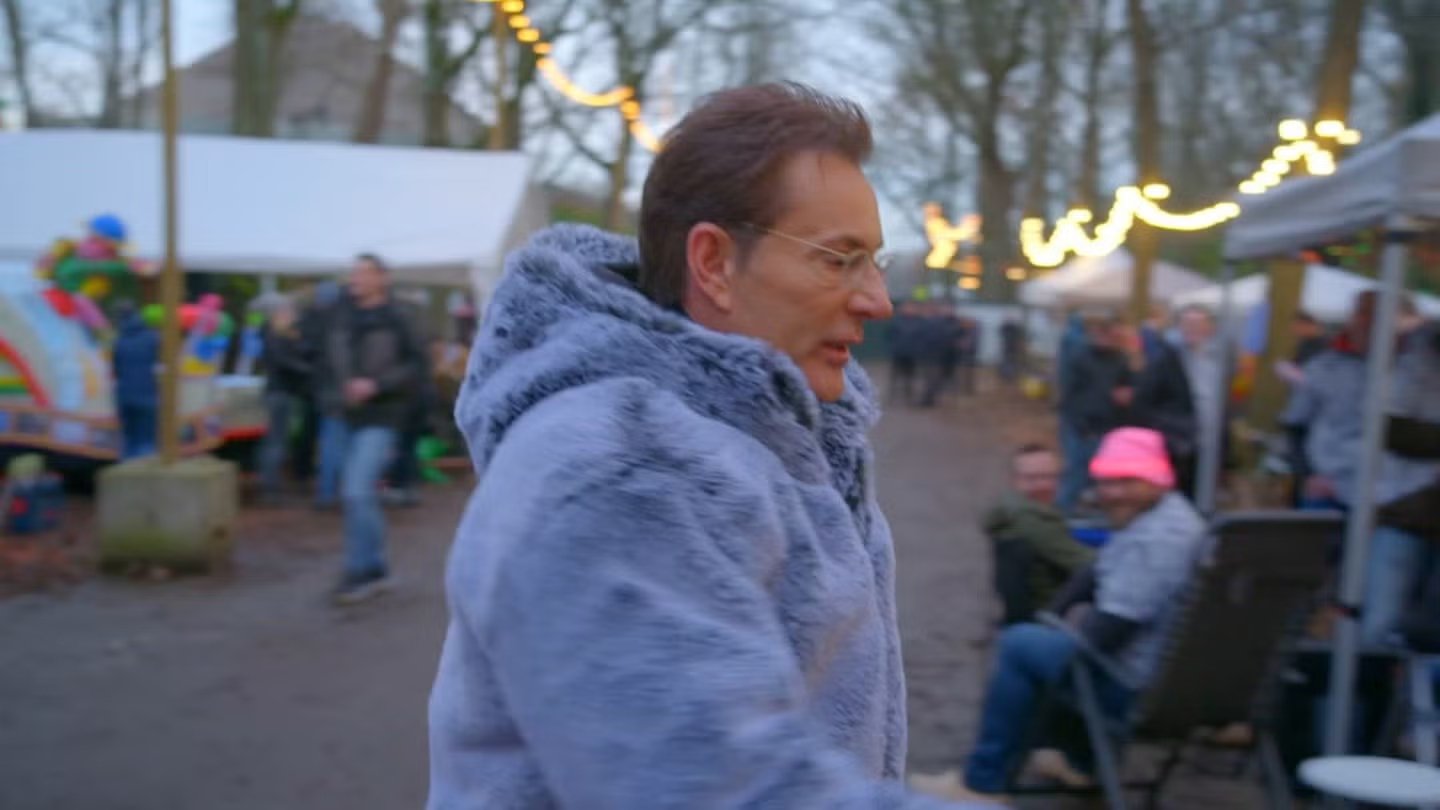 Te land, ter Zee en in de Lucht