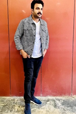 Suresh Panwar's picture in the cast