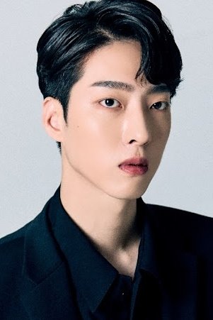Ryu Won-woo's picture in the cast