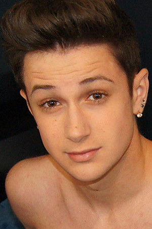 et billede af Riley Summers