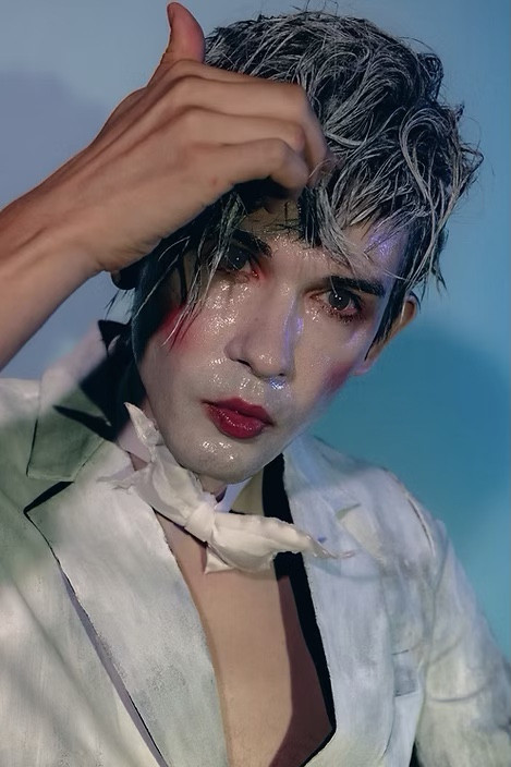 et billede af Timur Bekbosunov