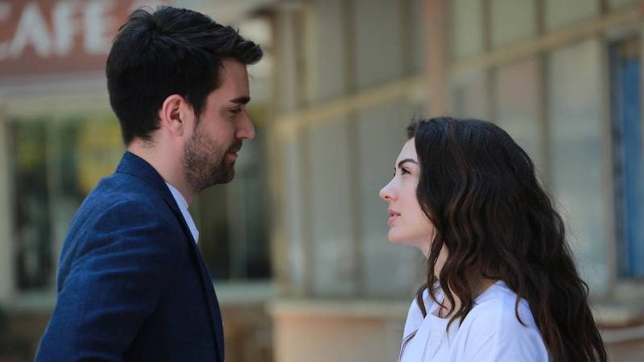 Urmareste Serialul Turcesc Dragoste Stelară Episodul 36 Online Subtitrat