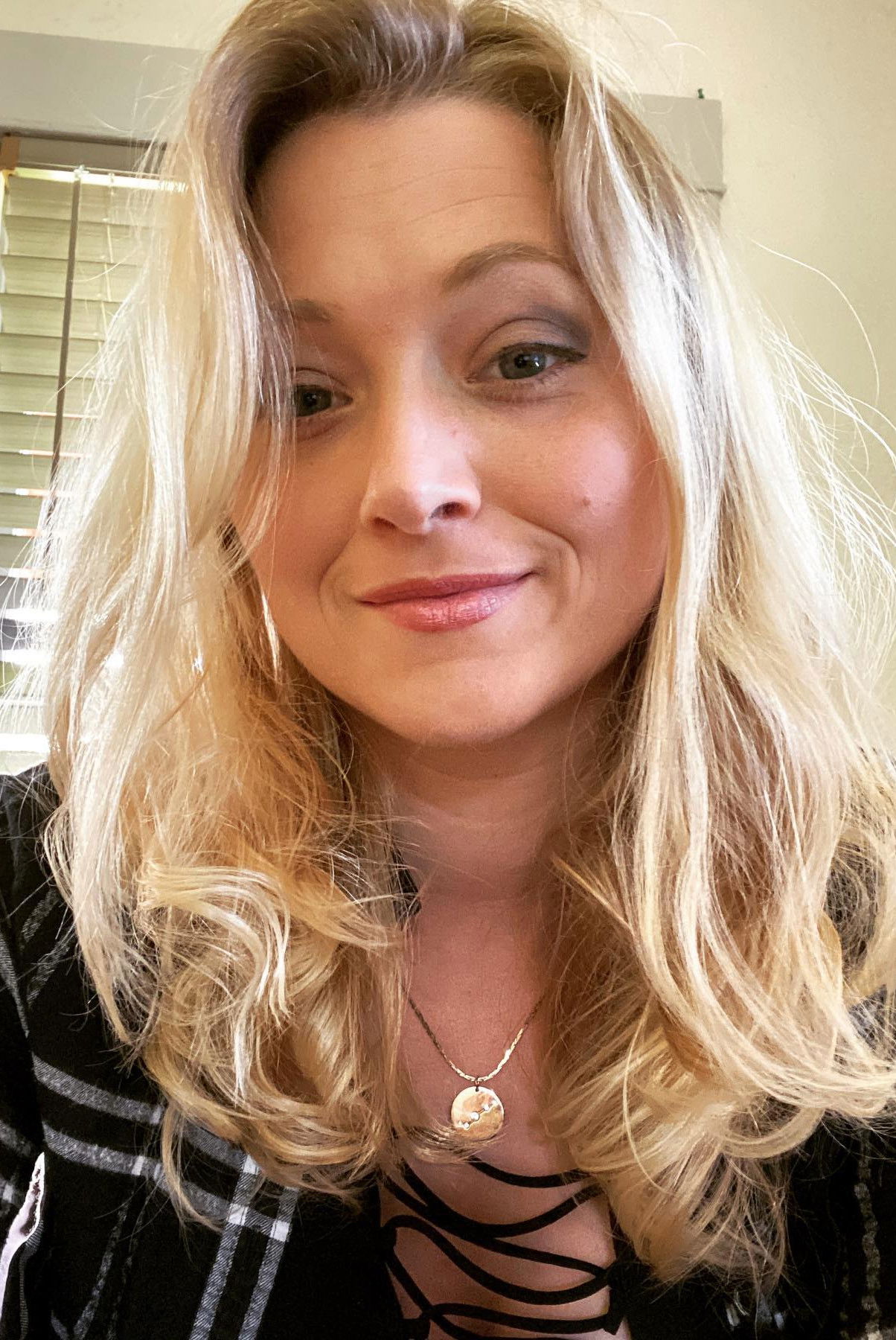 Profile Gayle Yeier with character Faire Villager 1