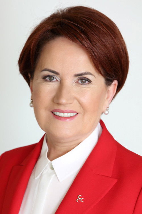 et billede af Meral Akşener