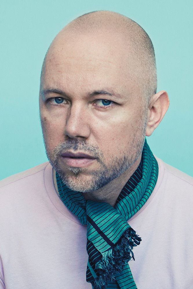 et billede af Tomas Andersson Wij