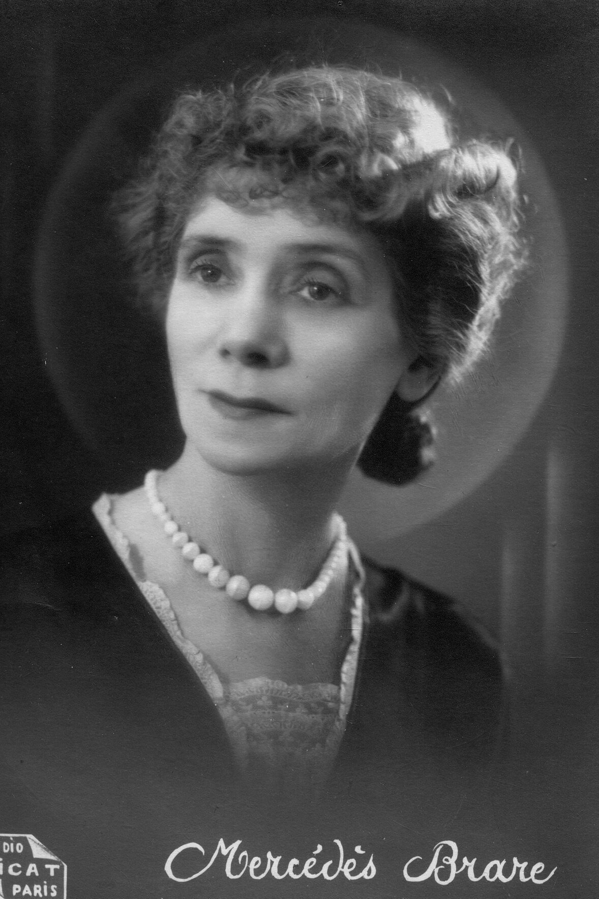 et billede af Mercédès Brare