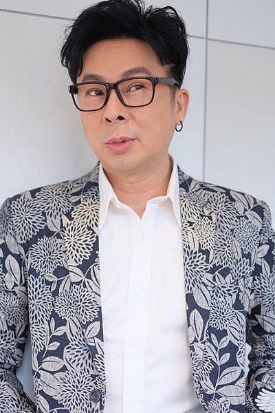 et billede af Samapon Piyapongsiri