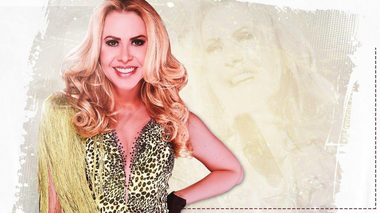 Joelma At Home