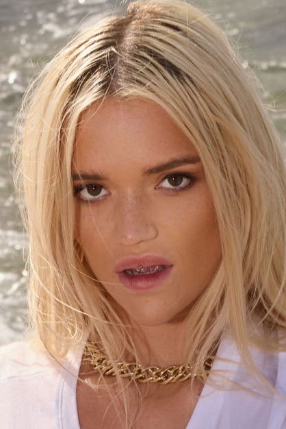 et billede af Era Queen