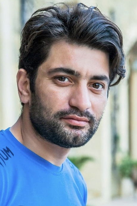 et billede af Etibar Isayev