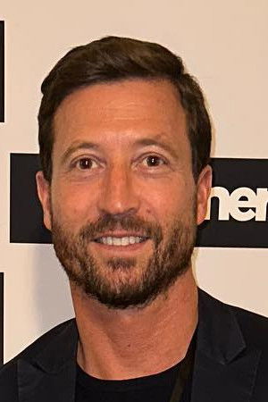 et billede af Adam Brooks