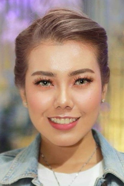 et billede af Meema Teh