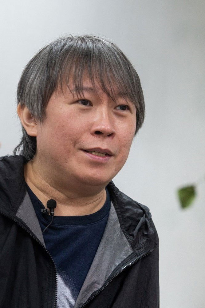 et billede af Zhe-Sheng Zhang