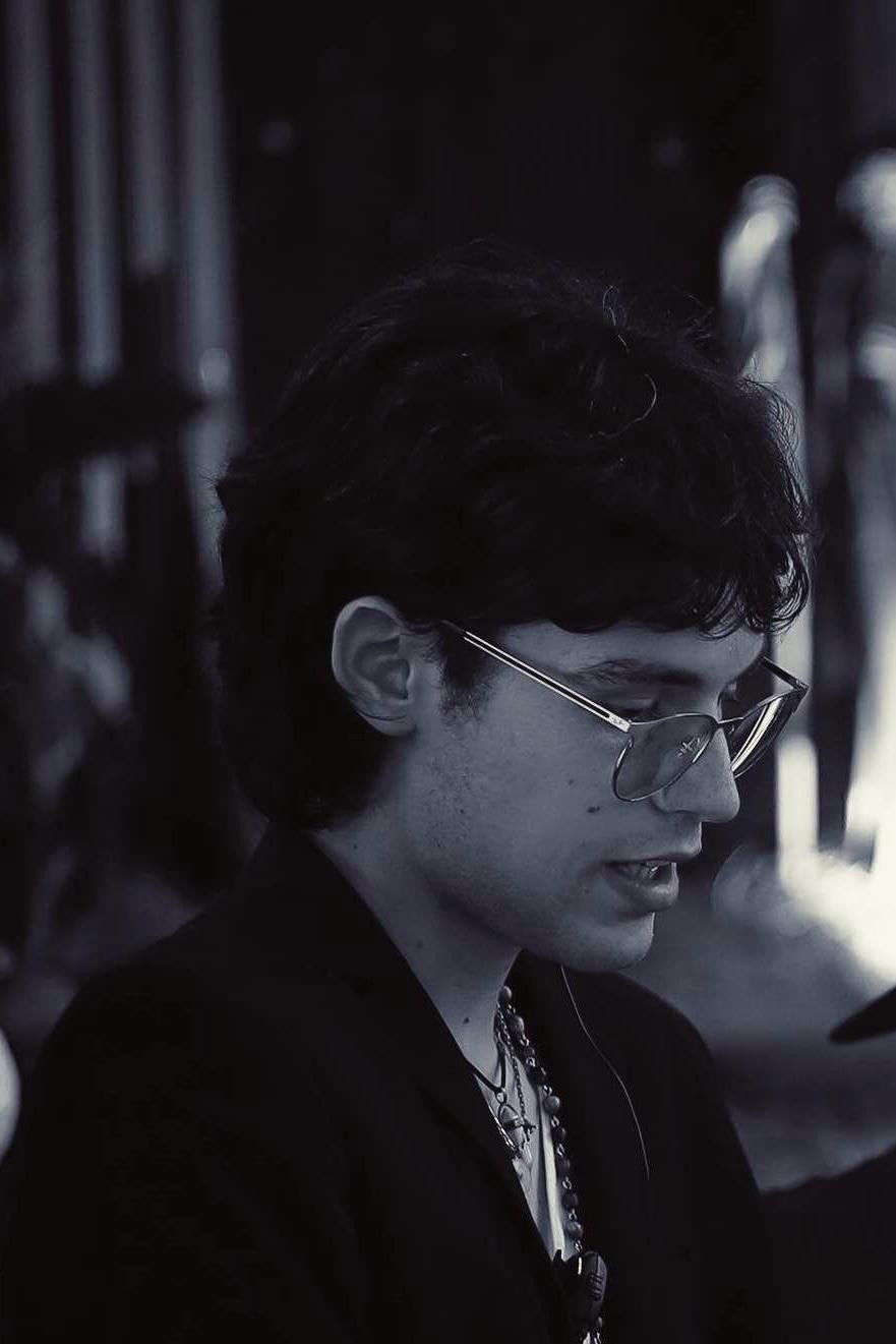 et billede af Eduardo J. Villanueva