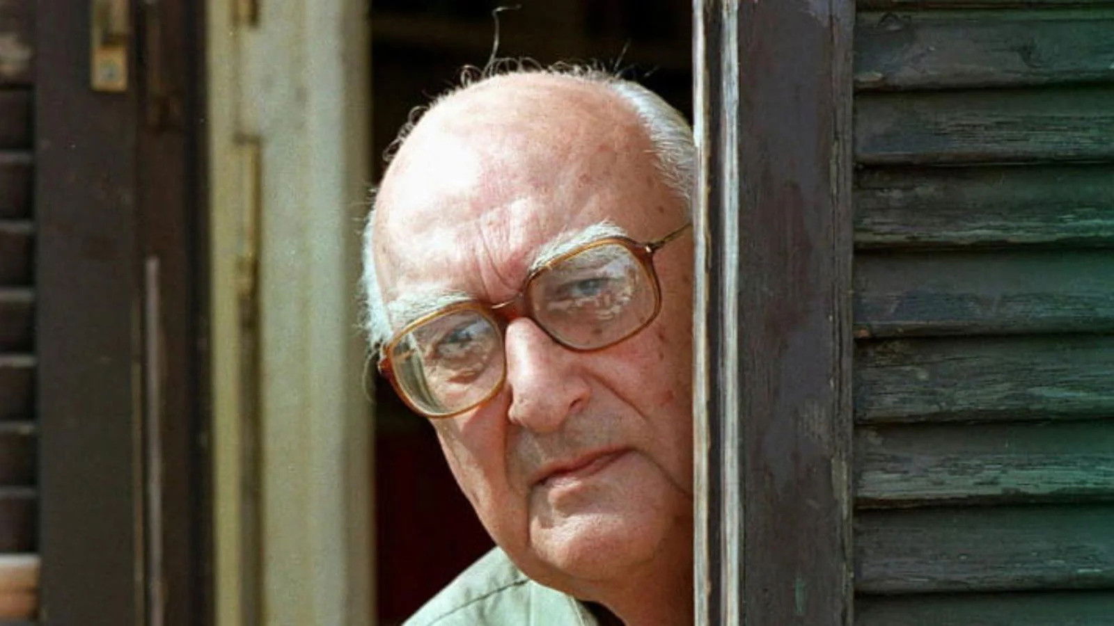 Camilleri 100 Backdrop background