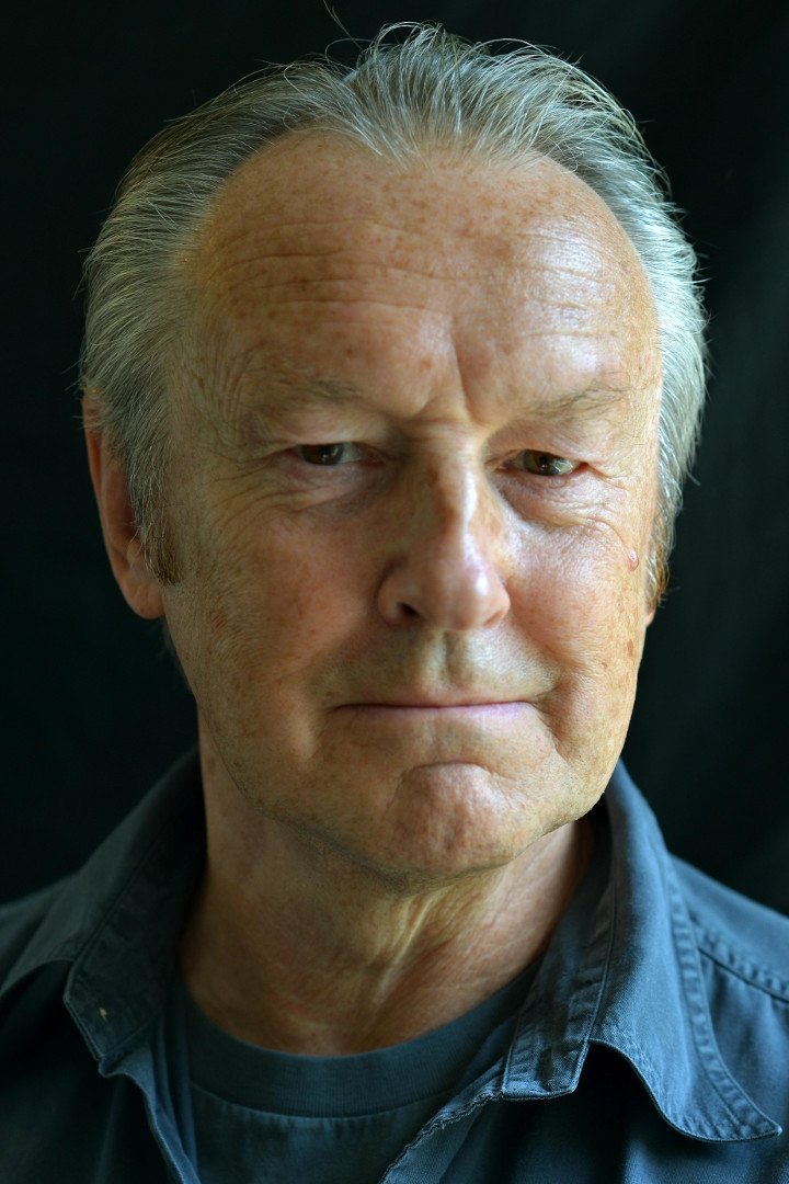 et billede af Paul Leonard