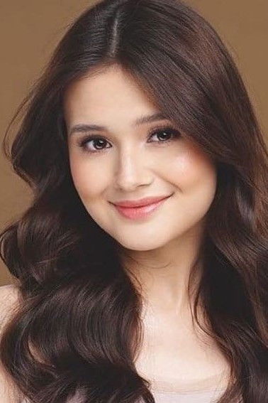 et billede af Kira Balinger