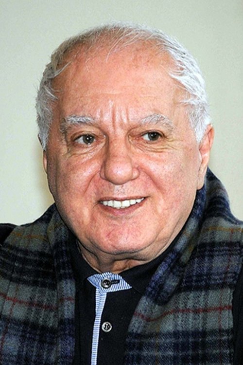 et billede af Ülkü Erakalın