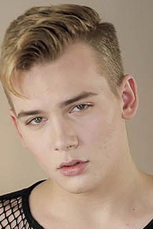 et billede af Daniel Karrington