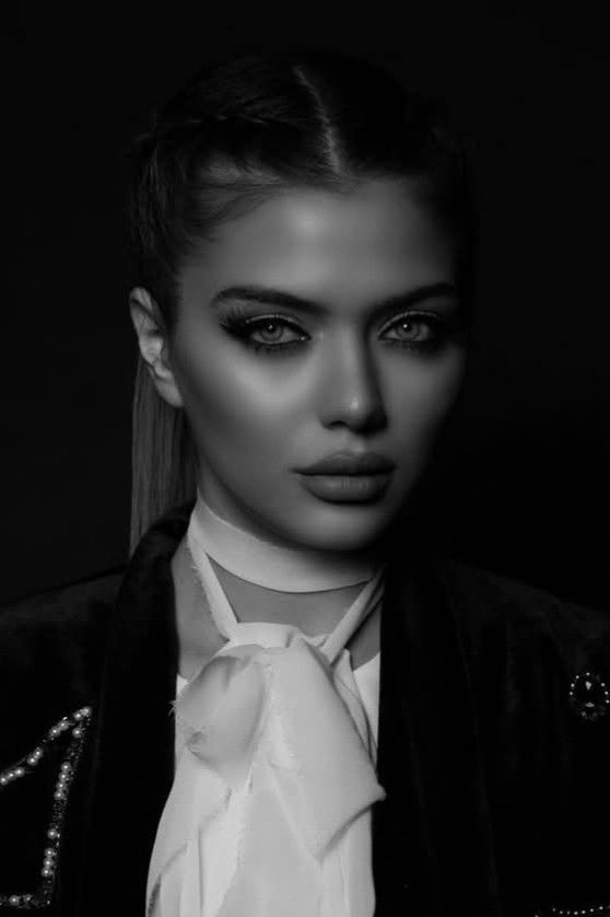 et billede af Marinka Khachatryan