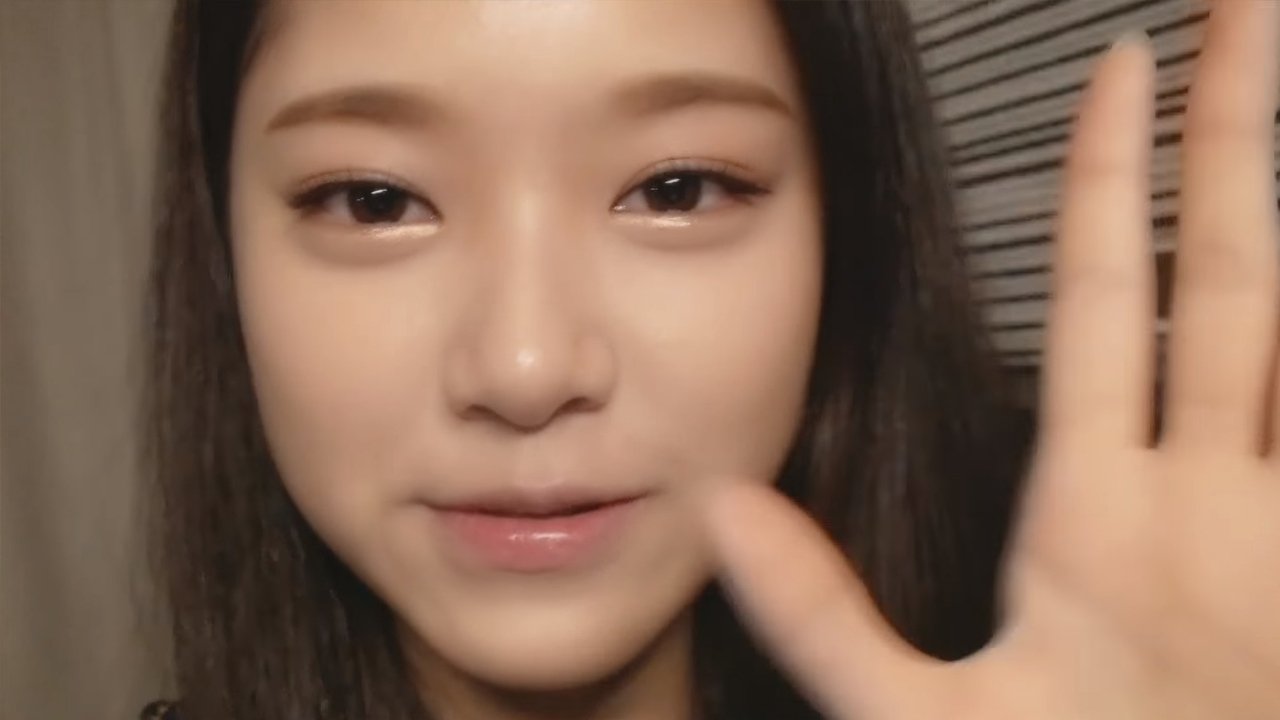 LOONA TV