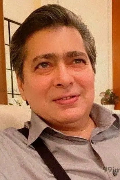 et billede af Shailesh Datar