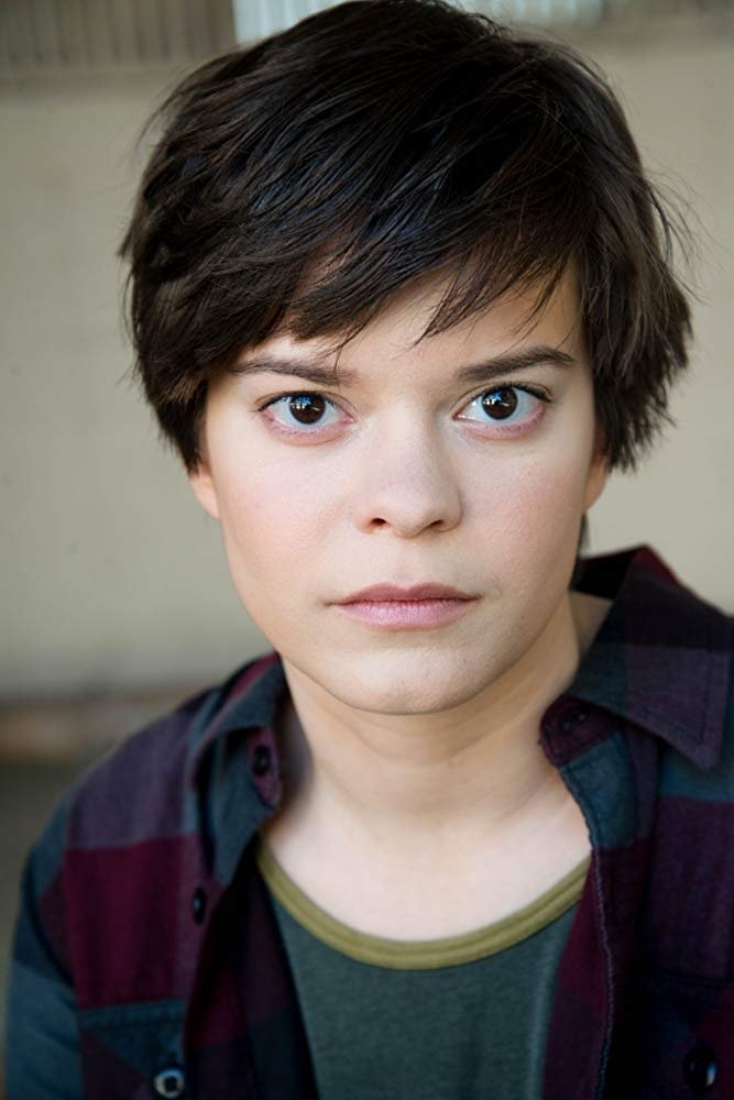 et billede af Elizabeth Hinkler