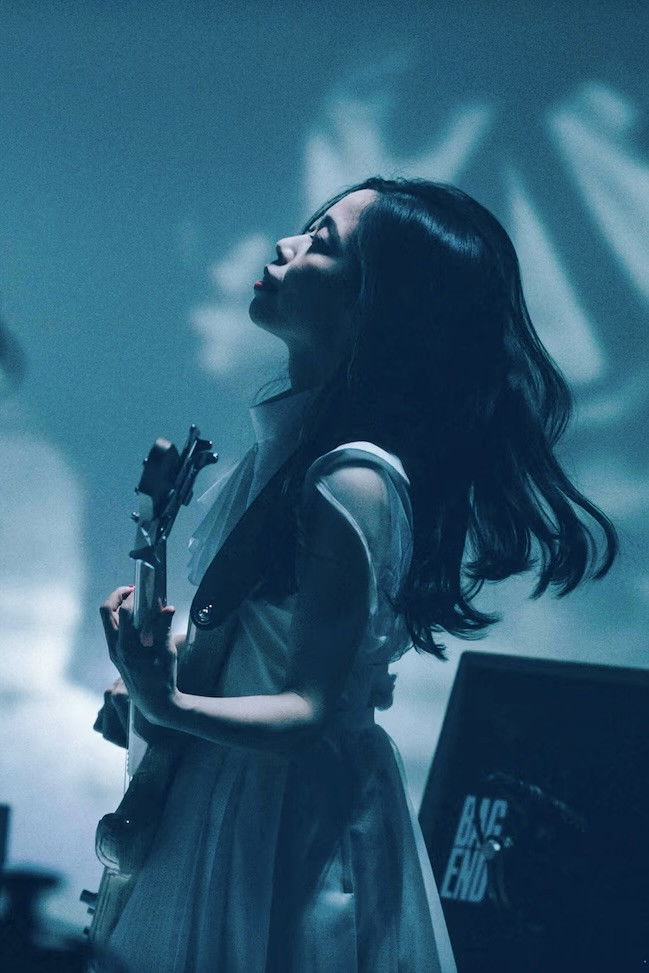 et billede af Ami Kusakari