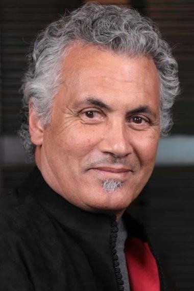 et billede af Younes Megri