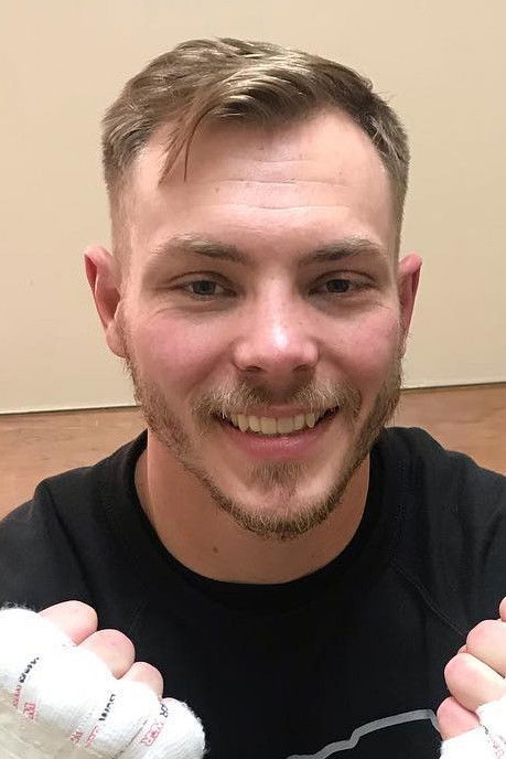 et billede af Adam Fugitt