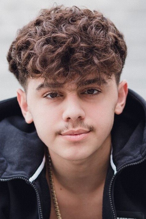 Levin Alin's picture in the cast