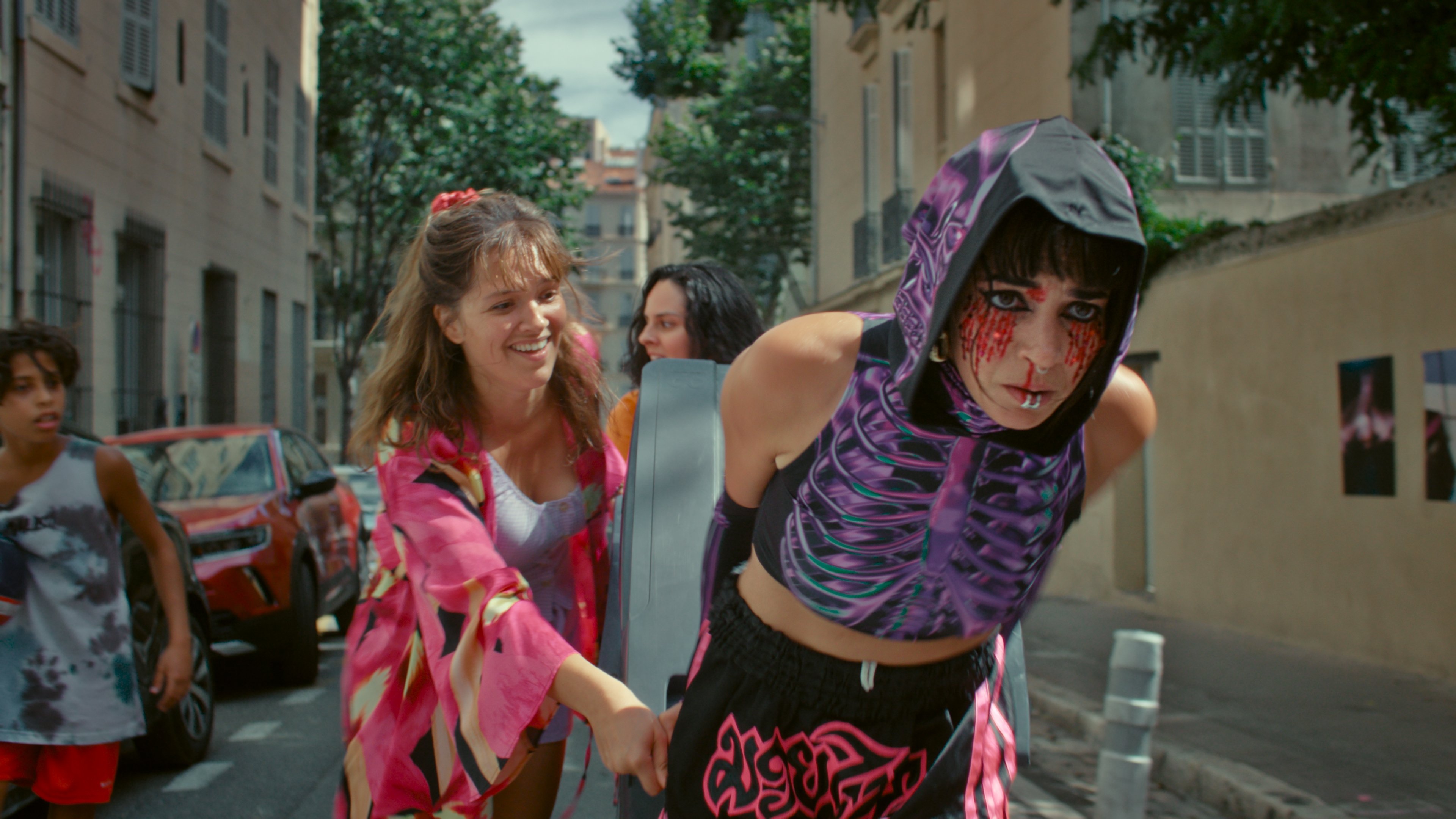 The Balconettes Screenshot 3