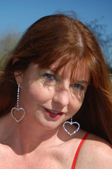 et billede af Dee Delmar