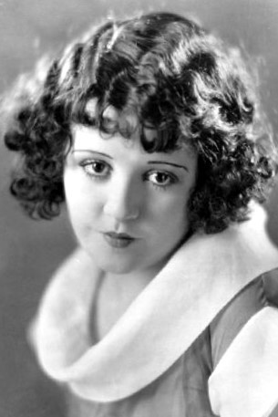 et billede af Eleanor Lynn