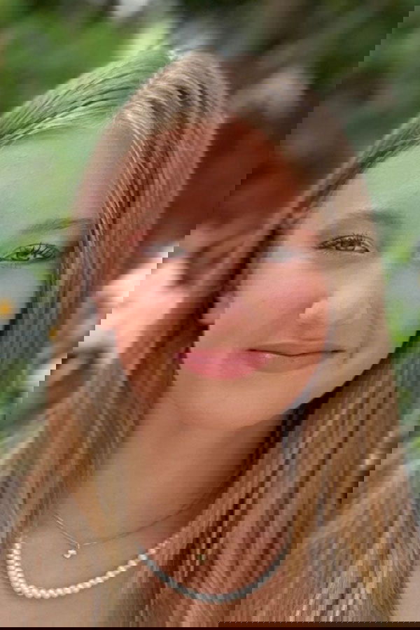 Gloria Terzic's picture in the cast