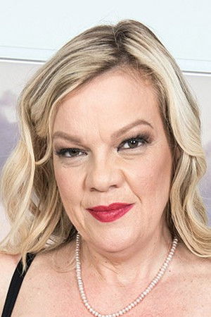 et billede af Lena Lewis