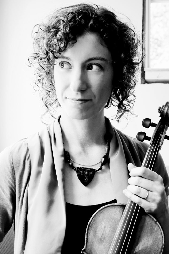 et billede af Rayna Gellert