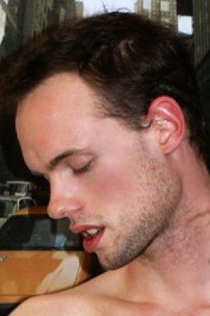 et billede af Casey Valhensky