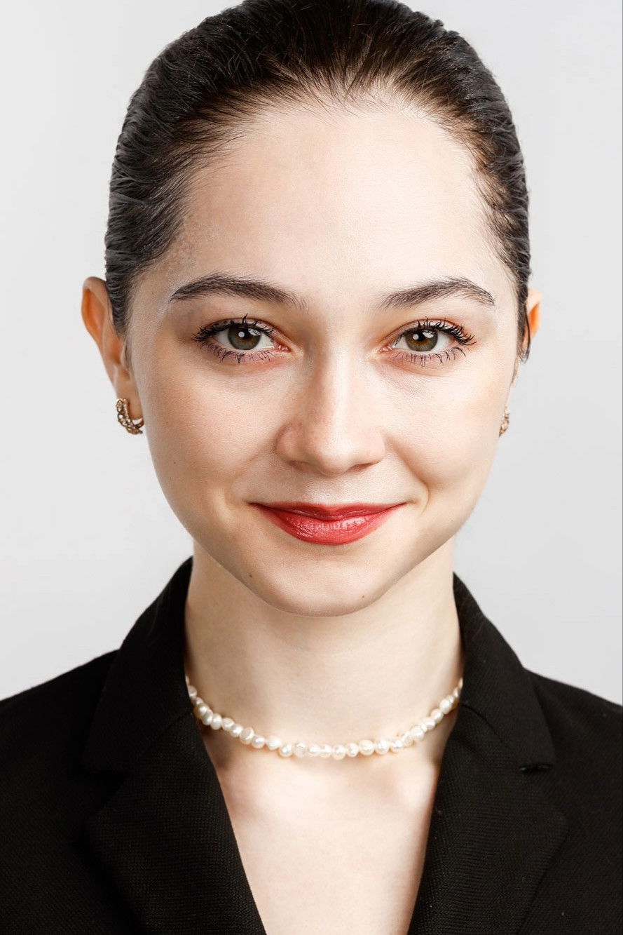 Iryna Noiabrodska backdrop